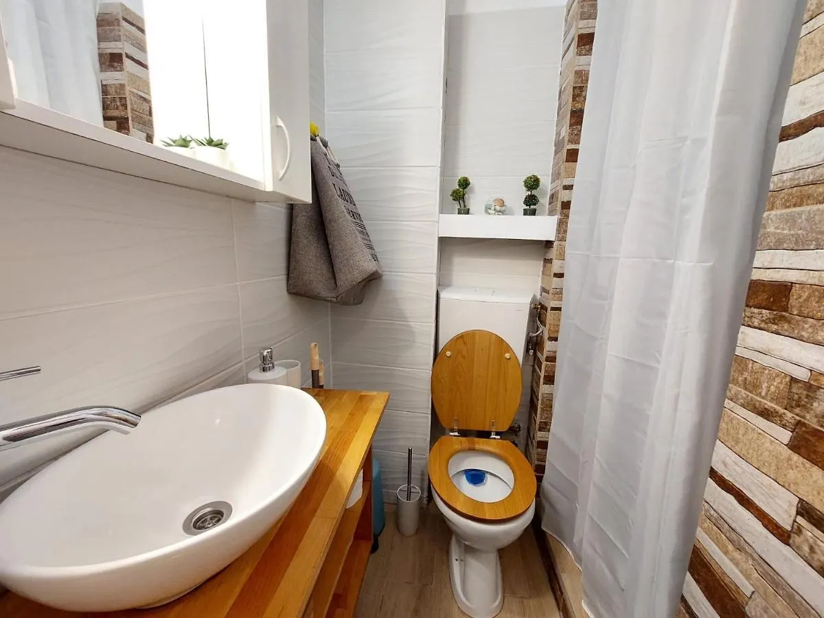 Laroka House Cosy Studio Universitate Bucharest Apartment